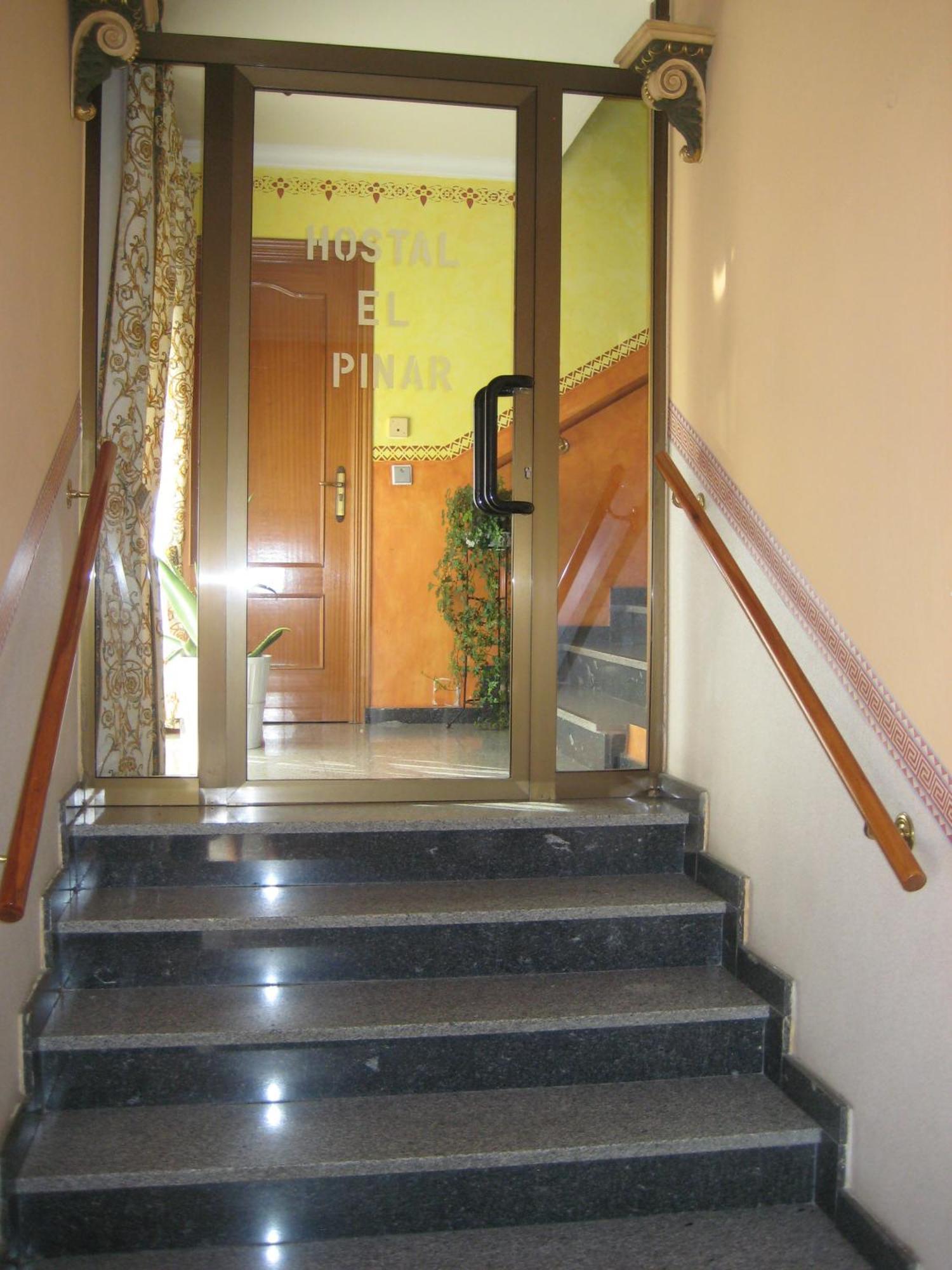 Hostal El Pinar Авила Экстерьер фото